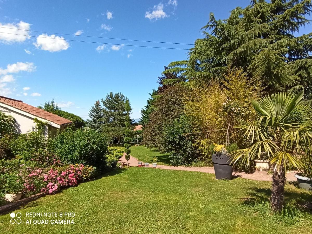 Bed and Breakfast Erable Pourpre Saint-Georges-Haute-Ville Экстерьер фото